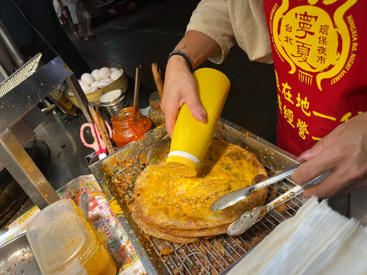 寧夏夜市月氏激蛋蔥油餅